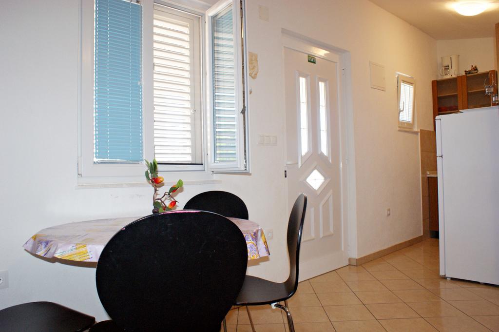 Apartments Kairos - Bili 9 Kaštela Pokoj fotografie