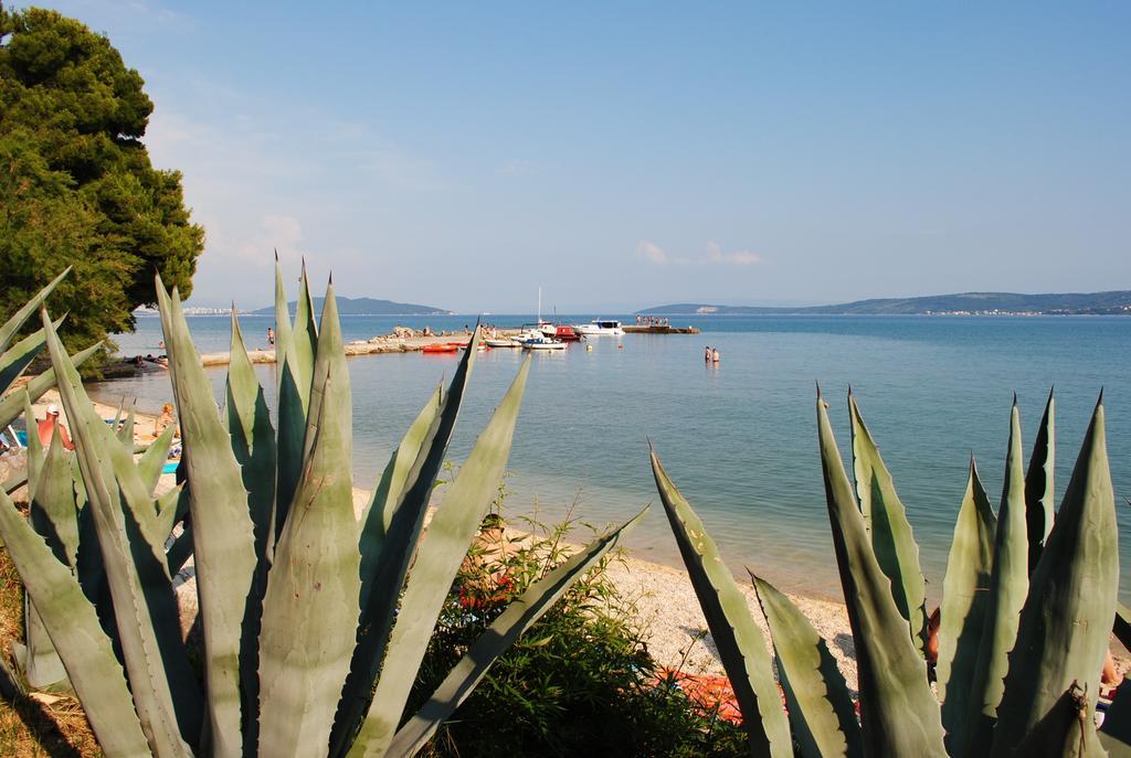 Apartments Kairos - Bili 9 Kaštela Exteriér fotografie