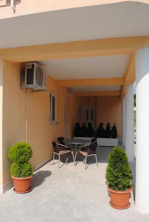 Apartments Kairos - Bili 9 Kaštela Exteriér fotografie