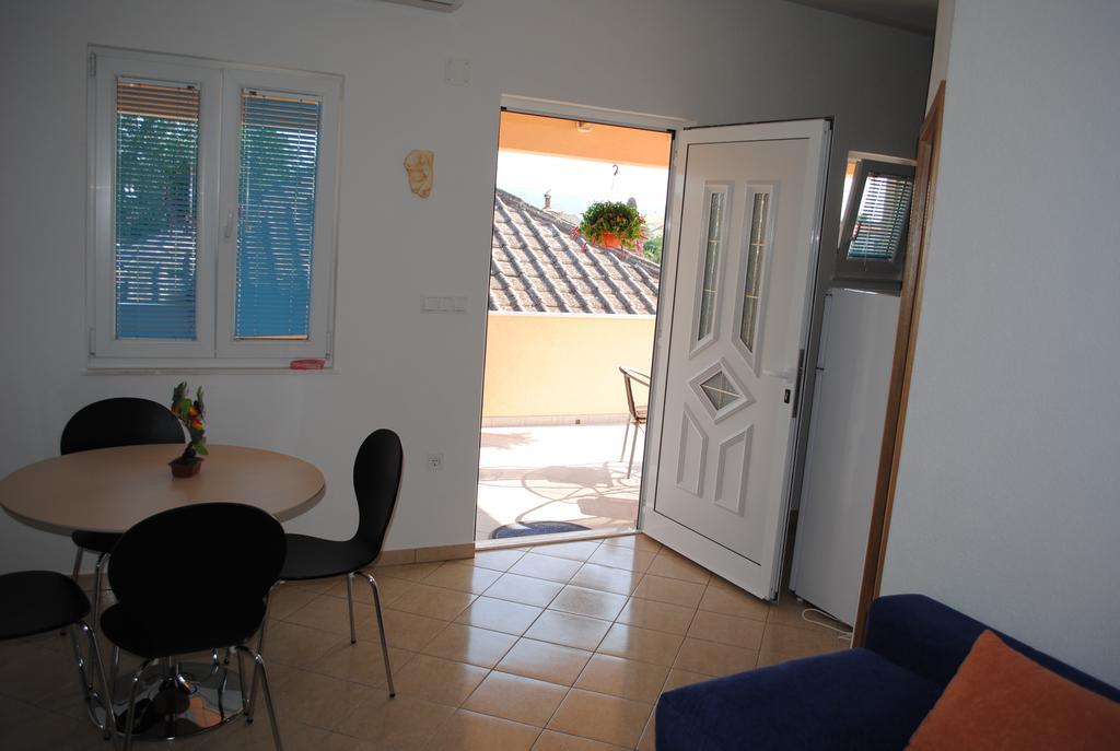 Apartments Kairos - Bili 9 Kaštela Pokoj fotografie